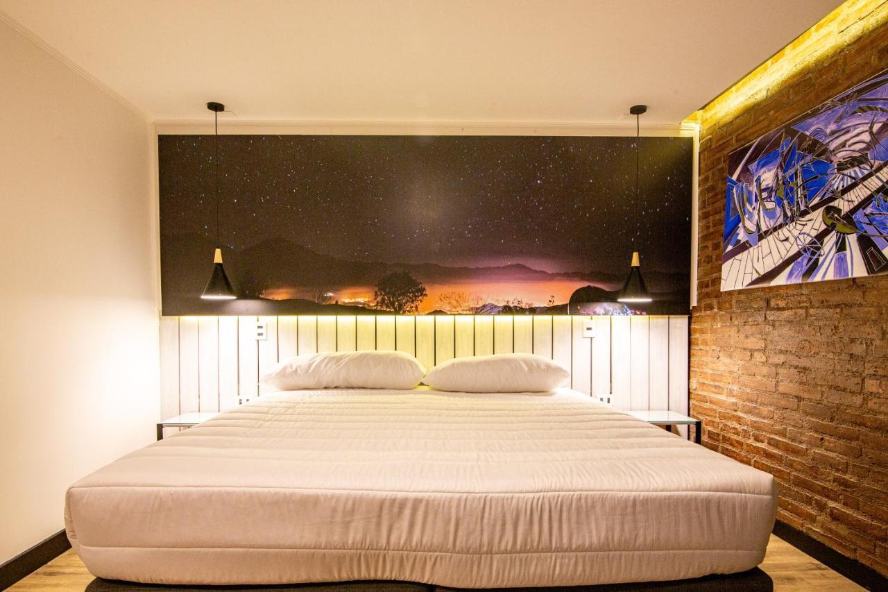 Hostal Boutique Black Cat Santiago Kültér fotó